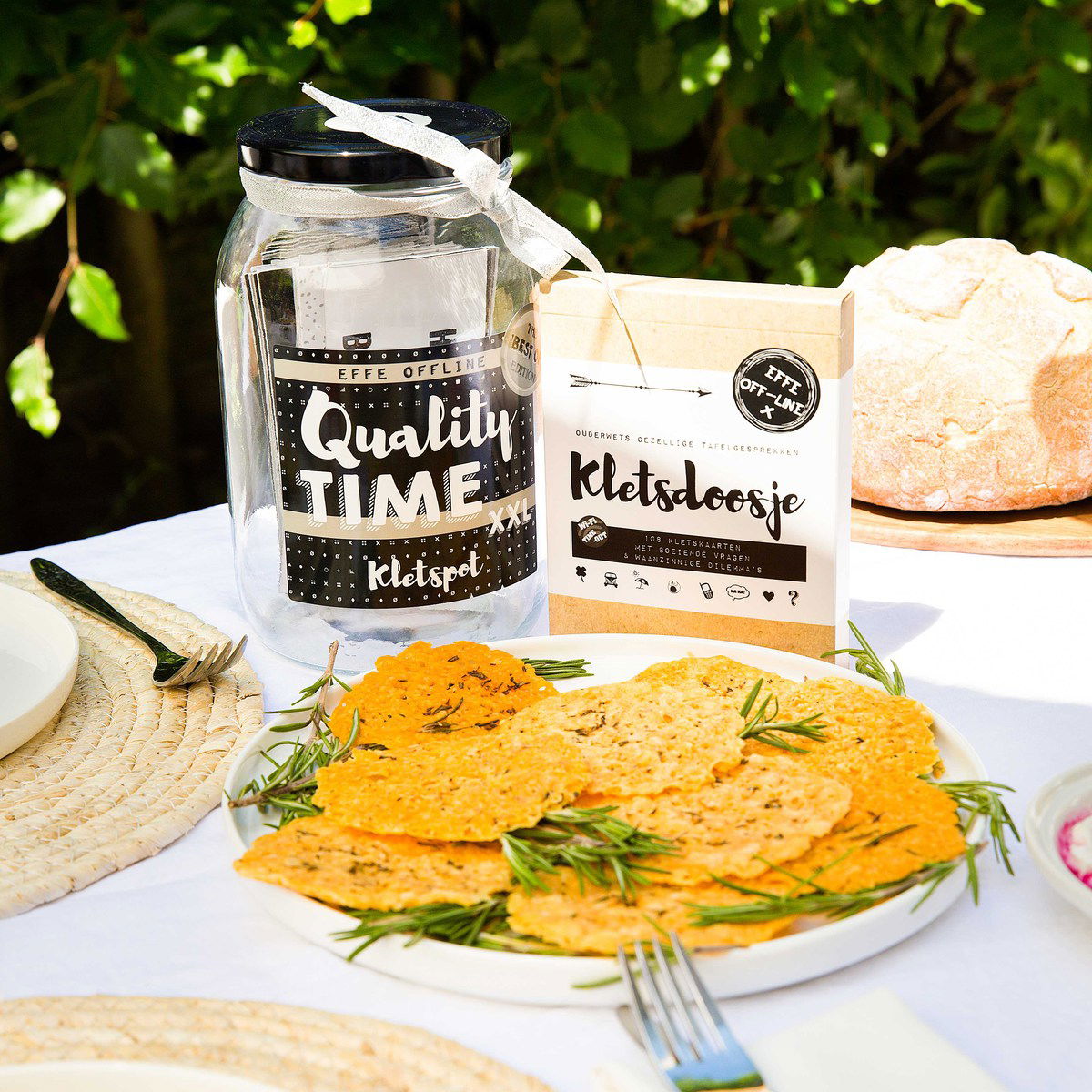 Kaaskletskoppen met rozemarijn