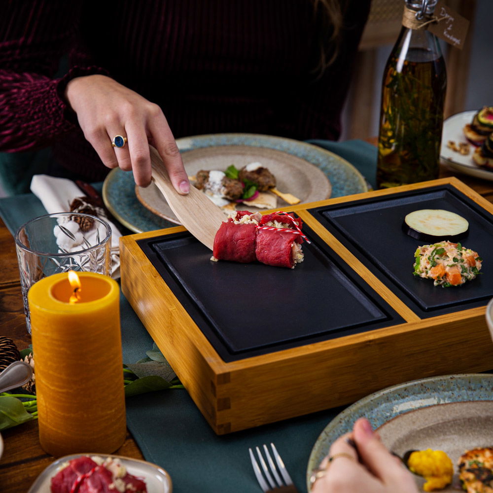 Gevulde biefstukrolletjes met prosciutto en salsa verde