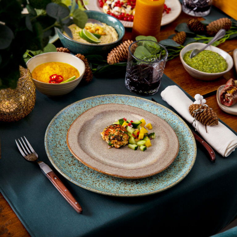 Thaise zalmkoekjes met komkommer koriander salsa