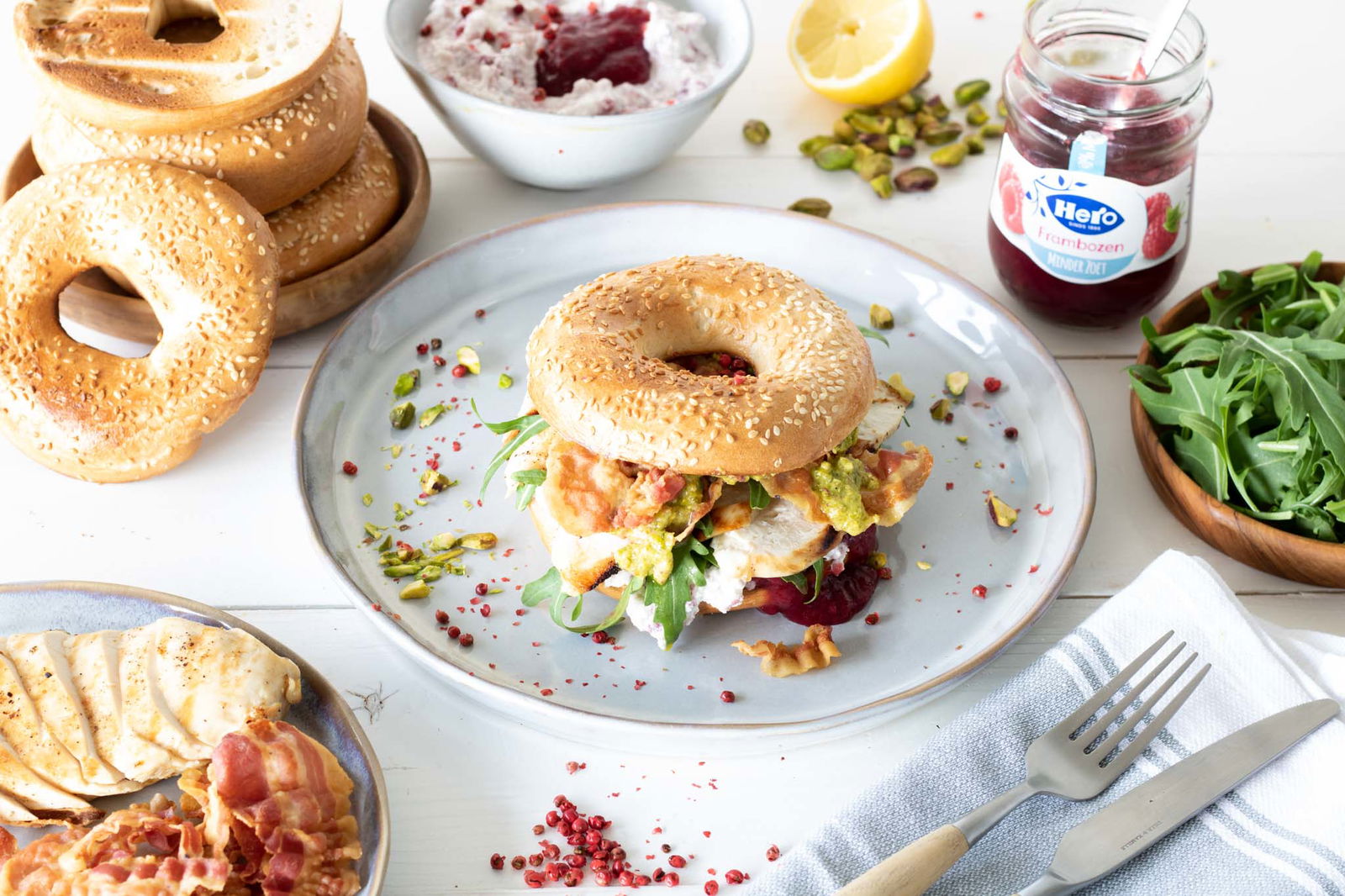 Bagel Club Sandwich Met Gegrilde Kip