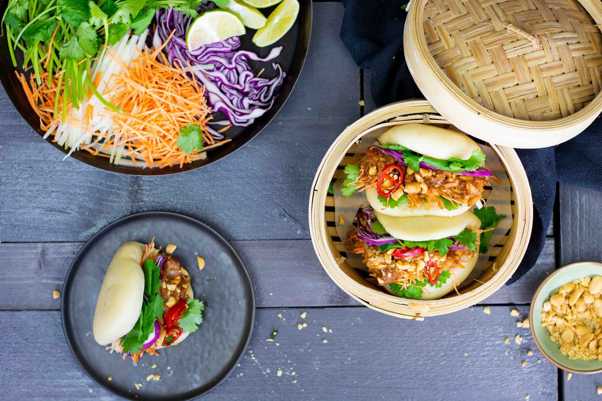 Bao buns met jackfruit in barbecuesaus