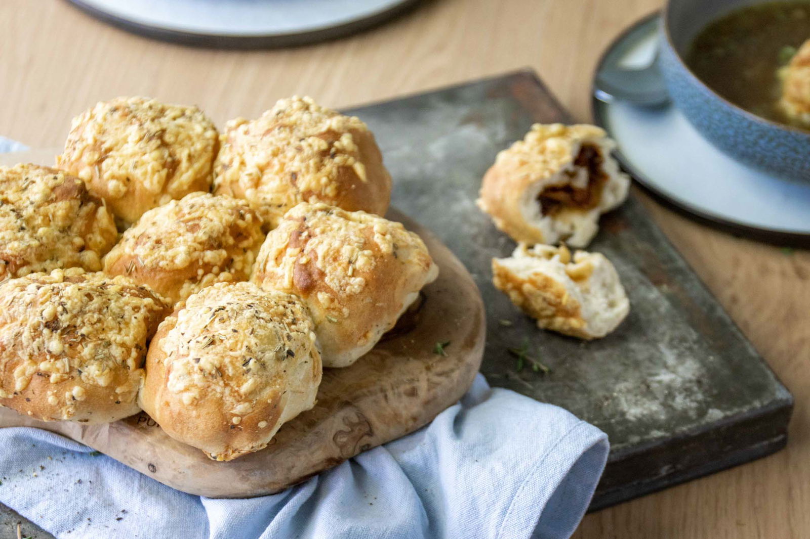 Breekbrood Met Mozzarella En Zongedroogde Tomaten