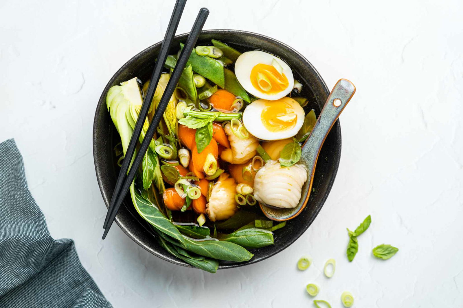 Dumpling Soep Met Groenten En Ei