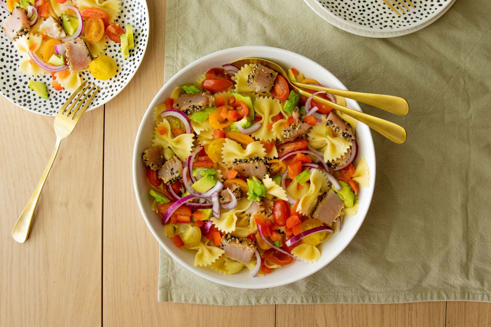 Farfalle Salade Met Tonijn Tataki