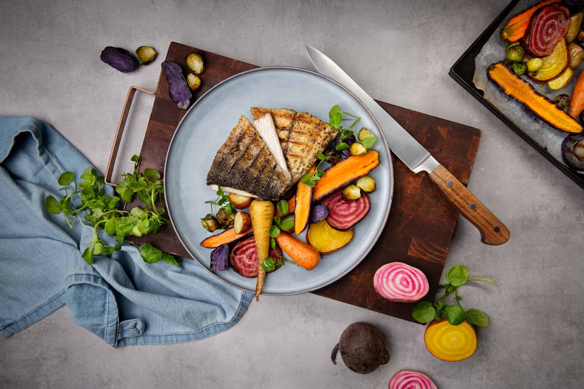 Gegrilde Vis Met Groenten Uit De Oven