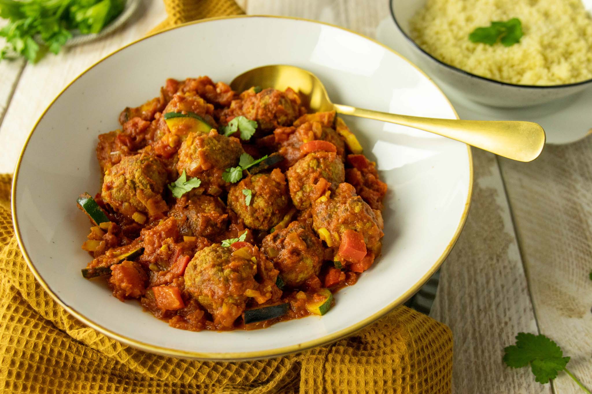 Gekruide Gehaktballetjes In Tomatensaus