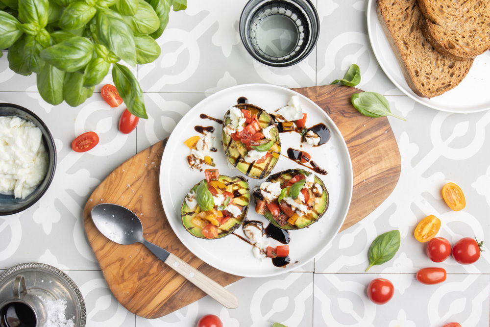 Gevulde Avocado Caprese