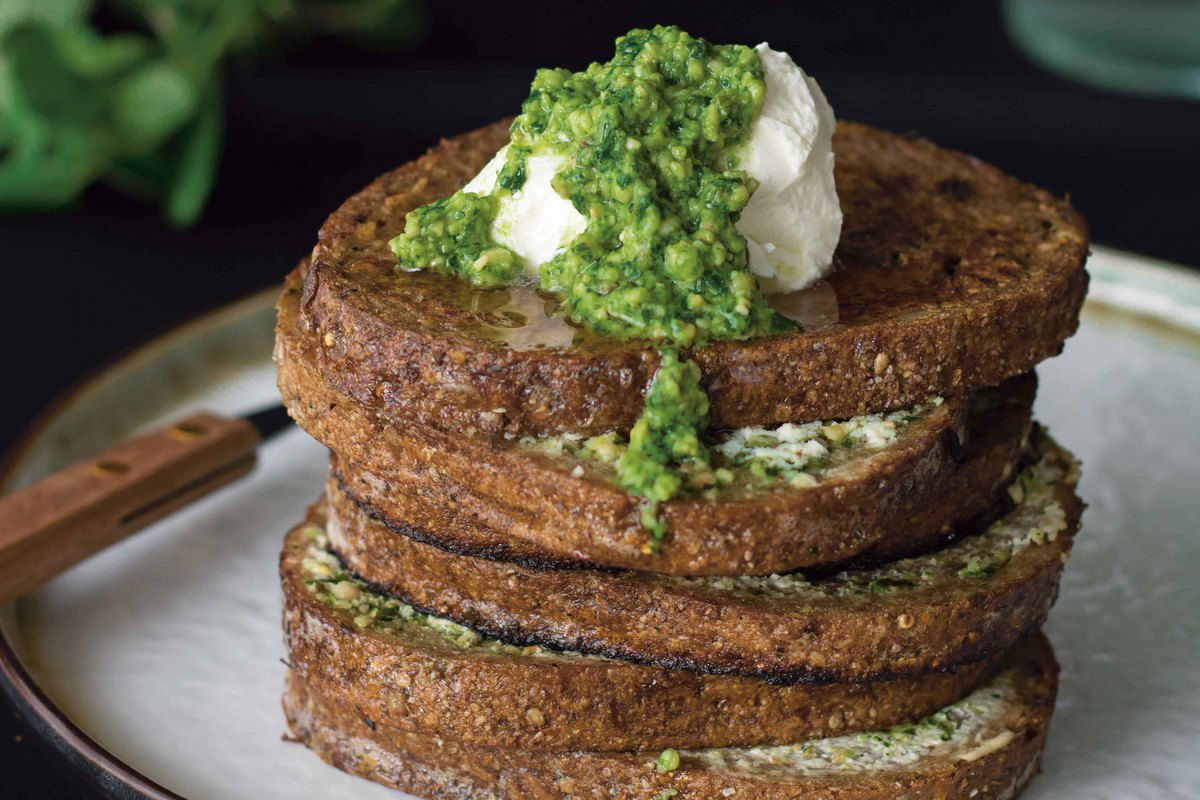 Hartige Wentelteefjes Met Pesto