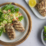 Köfte met bulgur-spinaziesalade