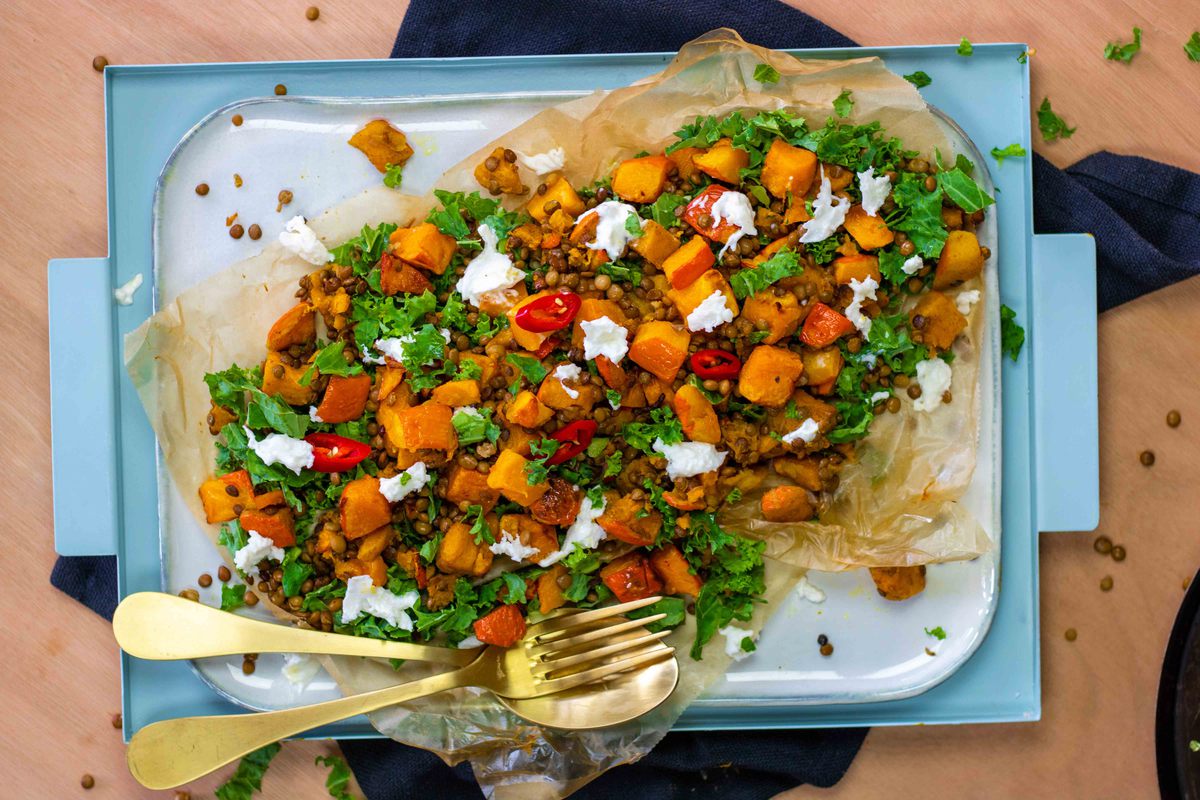 Kruidige Herfstsalade Met Pompoen En Boerenkool