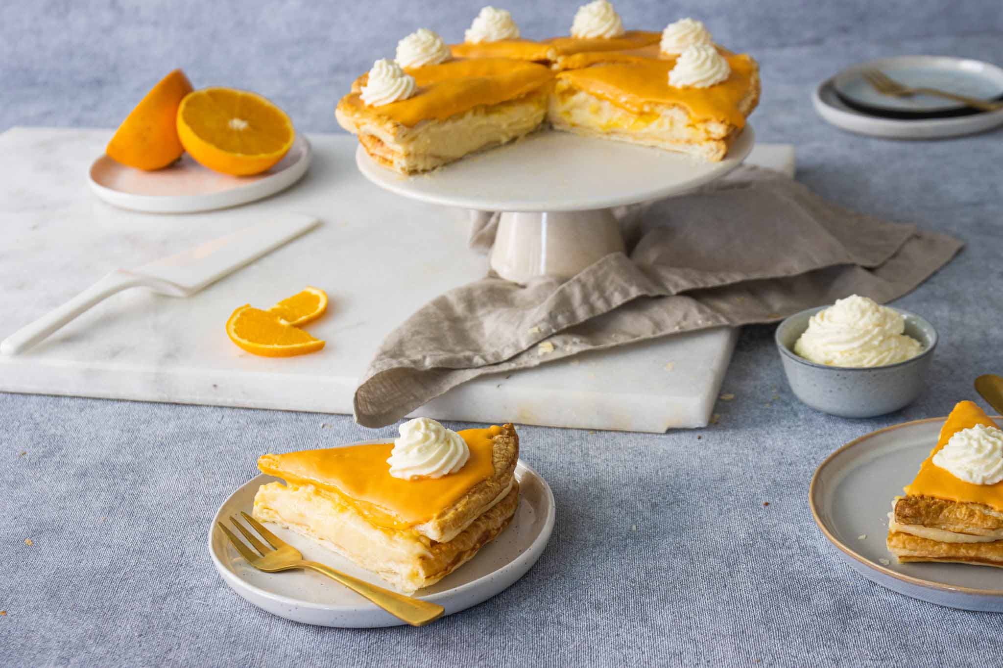 Oranje Tompouce Taart