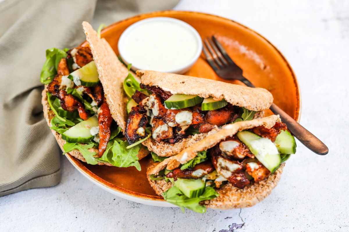 Pita Kip Ketjap Met Muntsaus