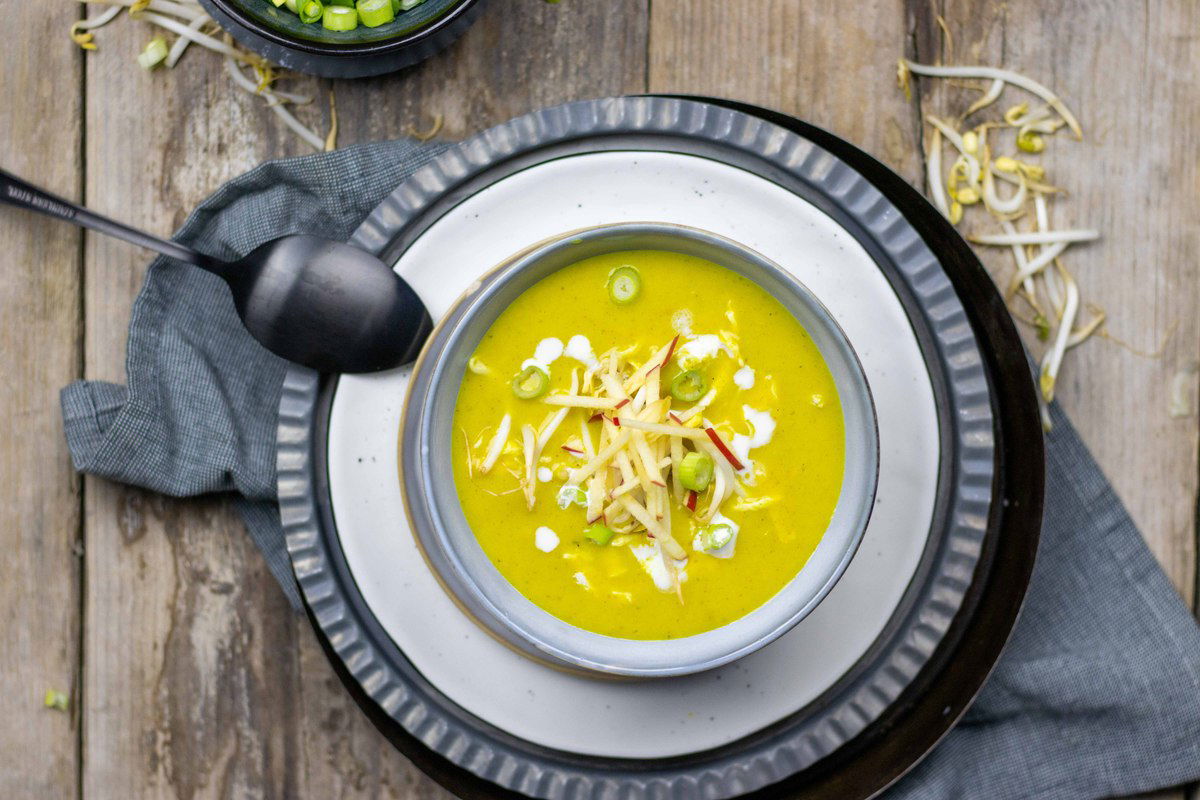 Romige Kerriesoep Met Kalkoen En Appel