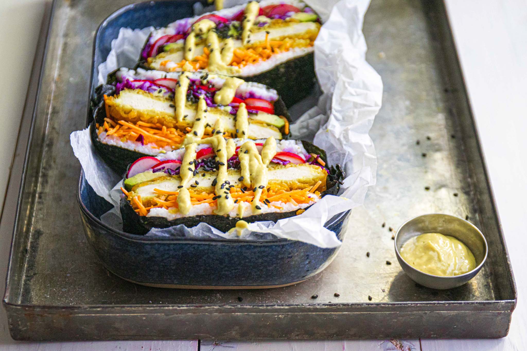 Sushi Sandwich Met Kip En Avocado