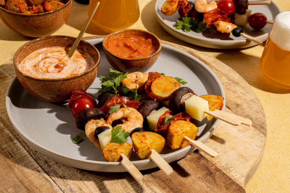 Tapas Spiesjes Met Patatas Bravas Dip