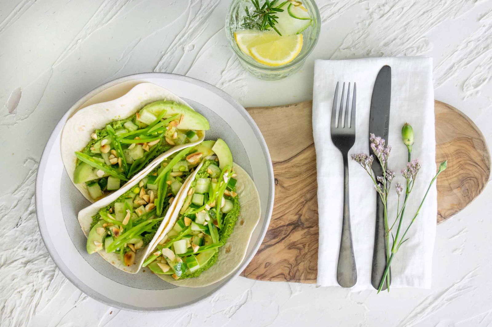 Tortillas Met Groene Groenten En Esfenaj