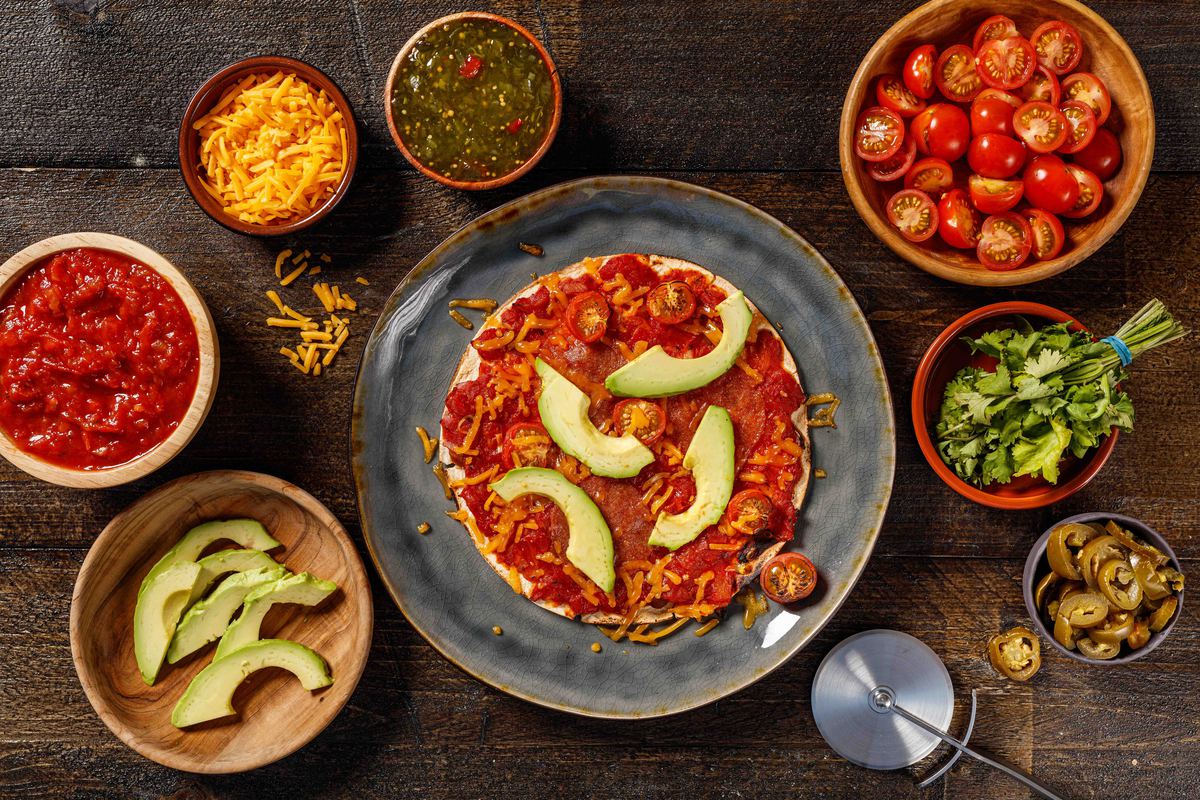 Tortizza Met Vegetarische Salami En Jalapeno