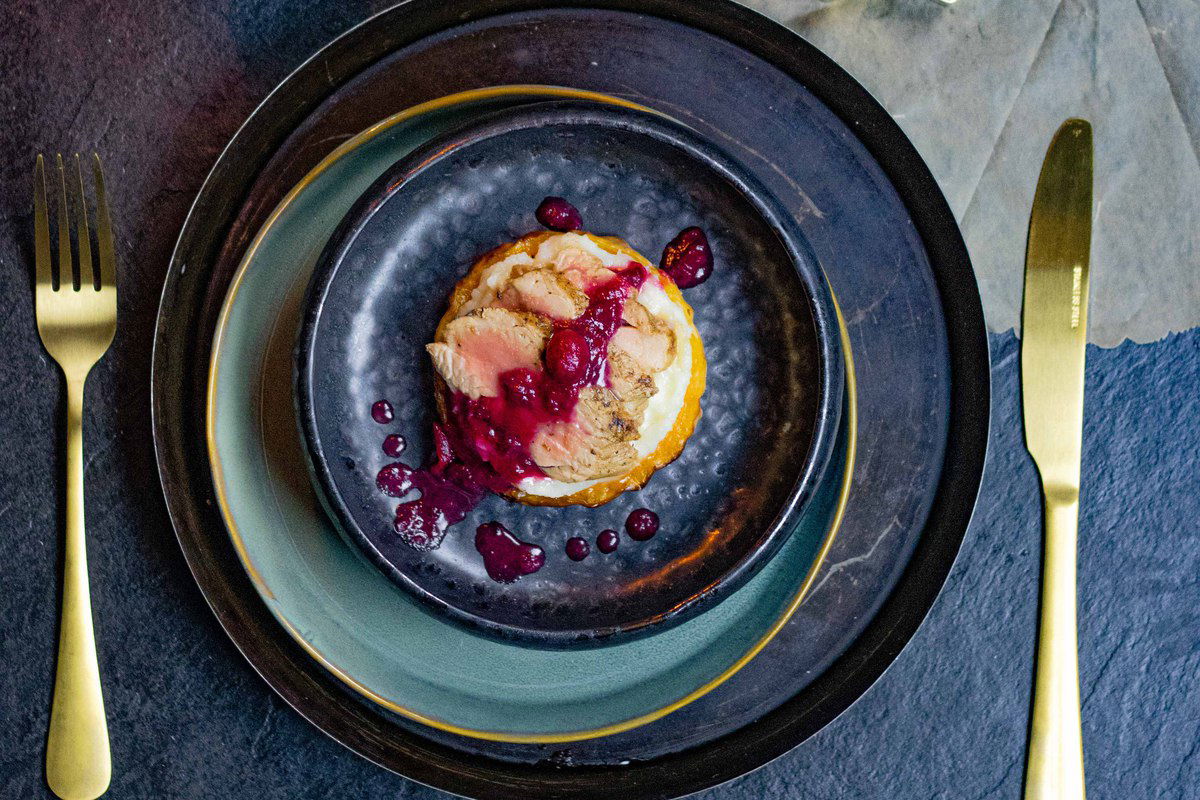 Varkenshaas Met Geroosterde Pompoen En Cranberrysaus