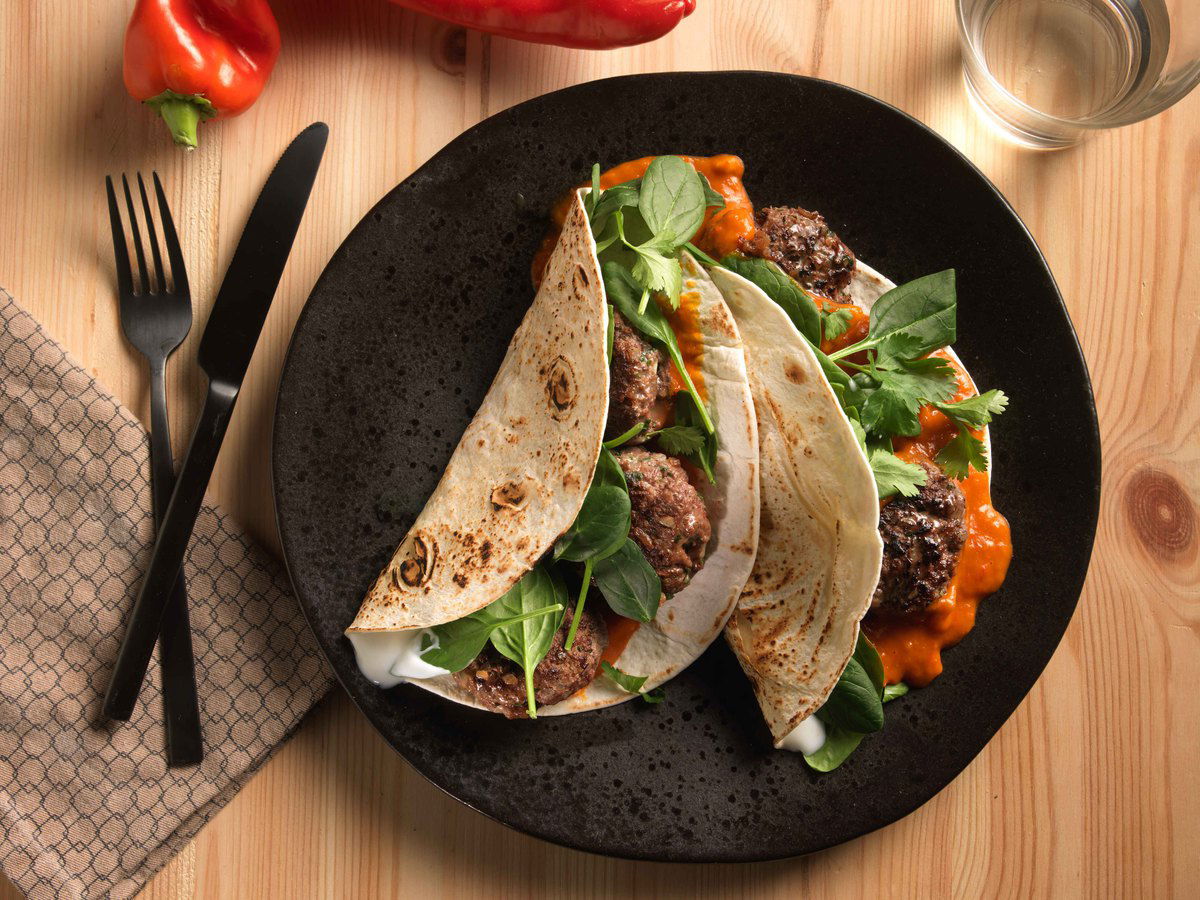 Wrap Met Kofte In Paprikasaus