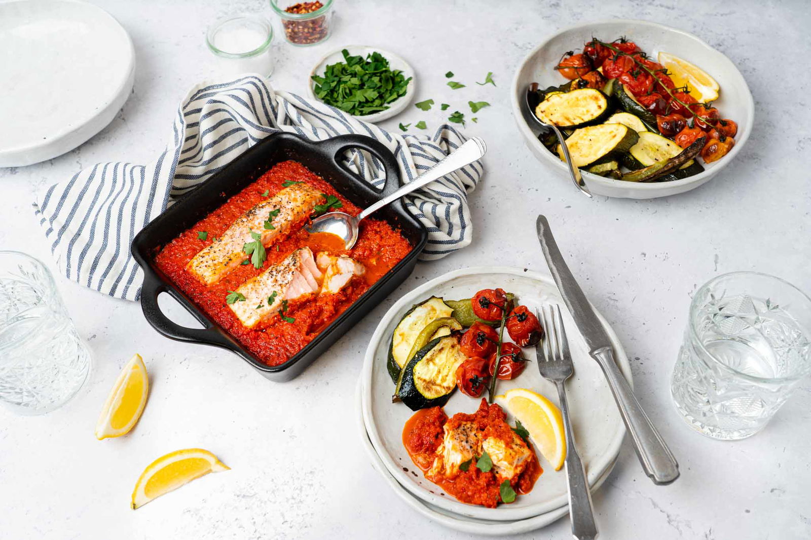 Zalm In Paprikasaus Met Geroosterde Groenten