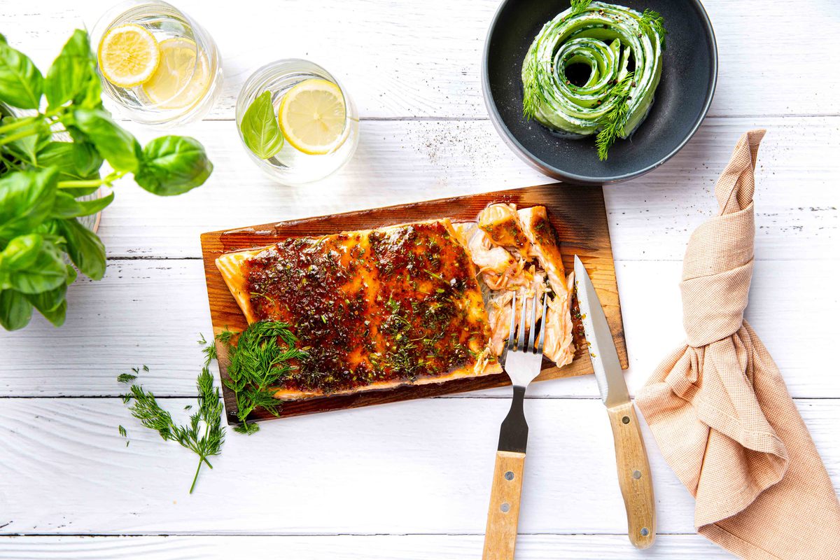 Zalm Op Een Rookplank