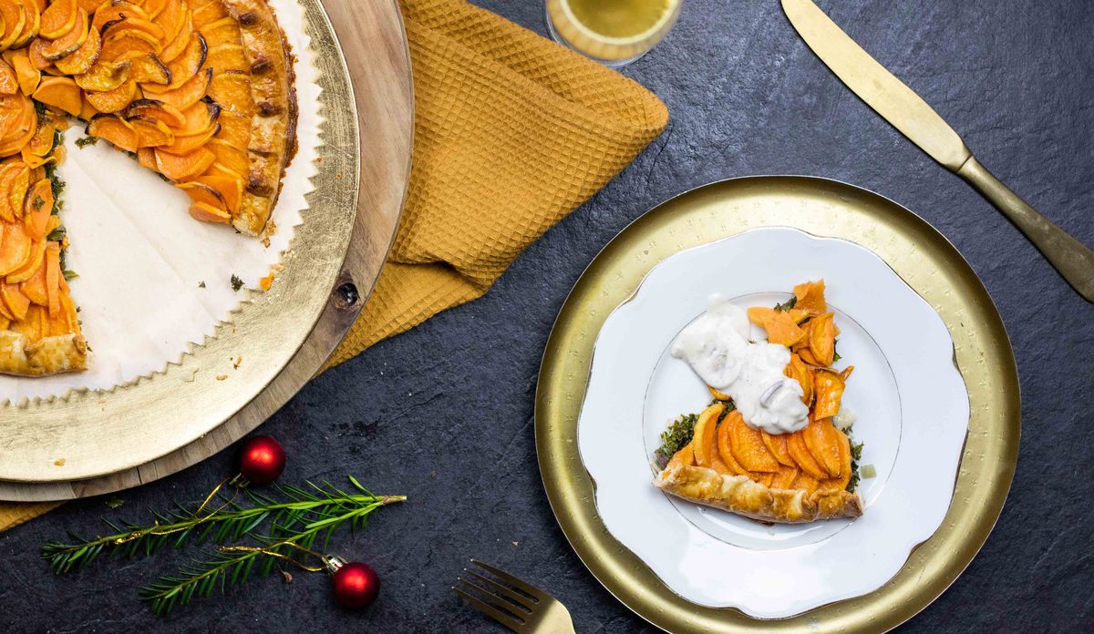 Zoete Aardappel Galette Met Champignons In Roomsaus