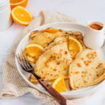 Crêpes suzette met sinaasappel-karamelsaus