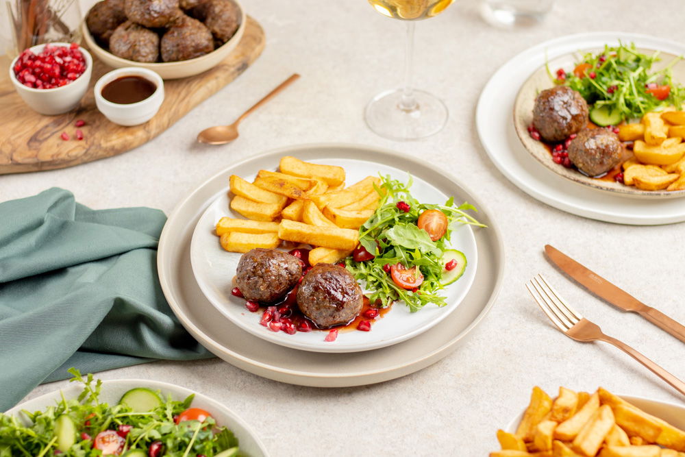 Gehaktballetjes Met Granaatappelsaus Landscape 2