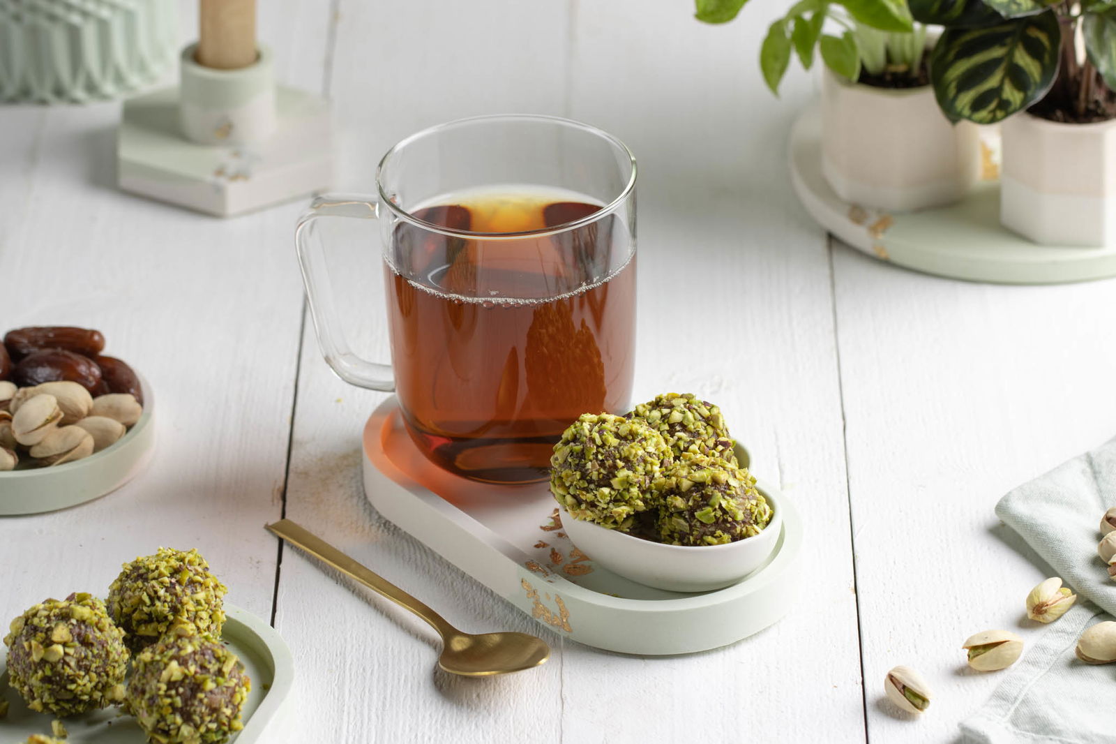 Pistache bliss balls