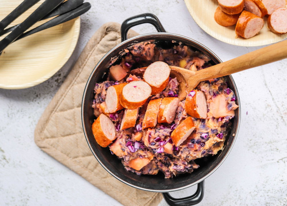 Rode Kool Stamppot Met Zoete Aardappel En Rookworst