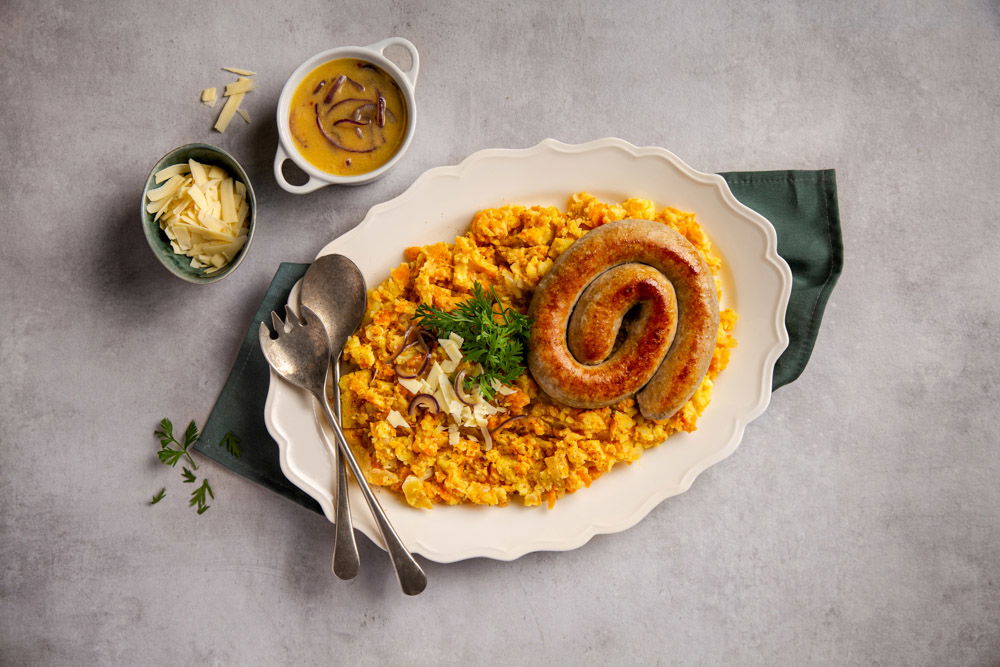 VSZ Hutspot Hutspot Met Braadworst En Gekarameliseerde Rode Ui Jus (2)