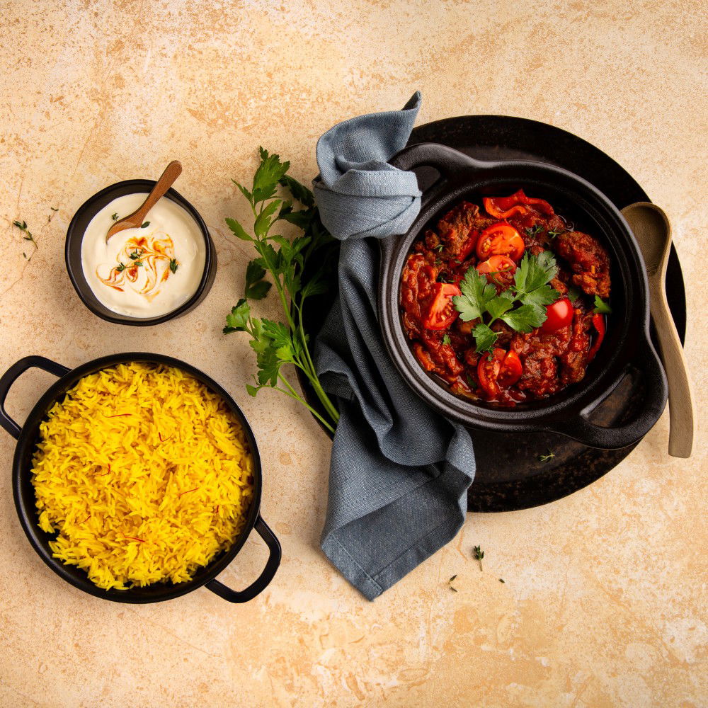 Goulash met saffraan rijst