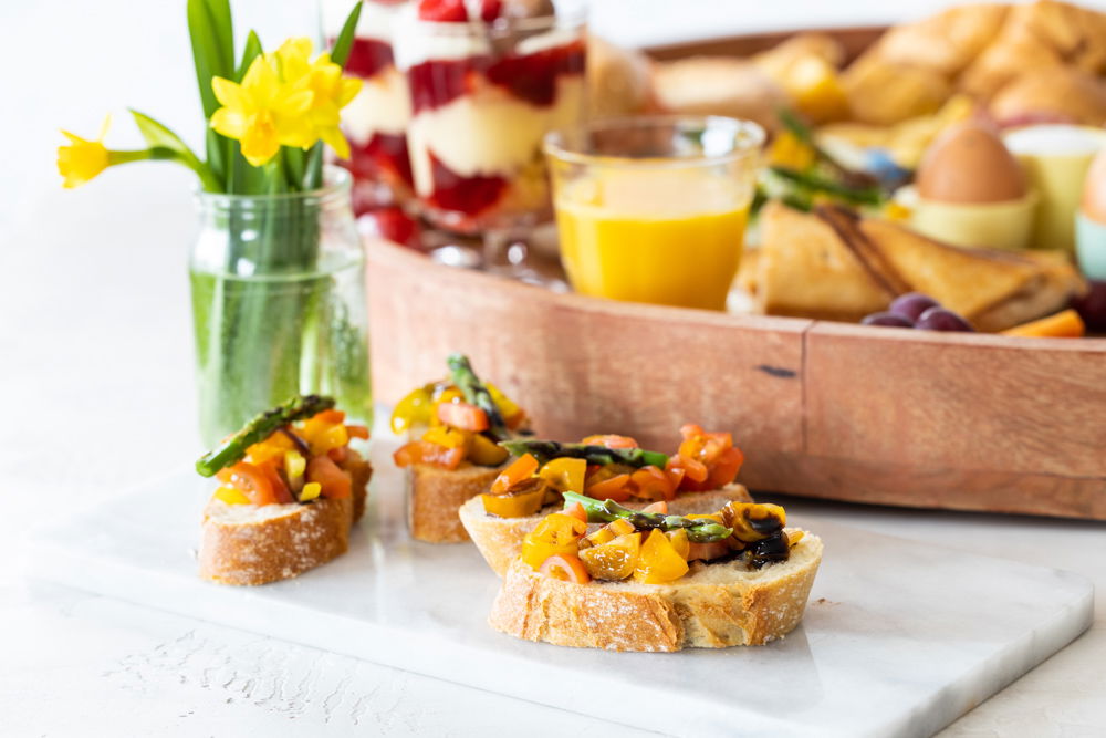 Simpele bruschetta met groene aspergetips