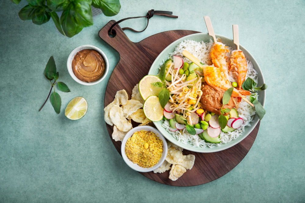 Satesaus Gado Gado Gado Gado Bowl Met Gamba’s En Satésaus (1)