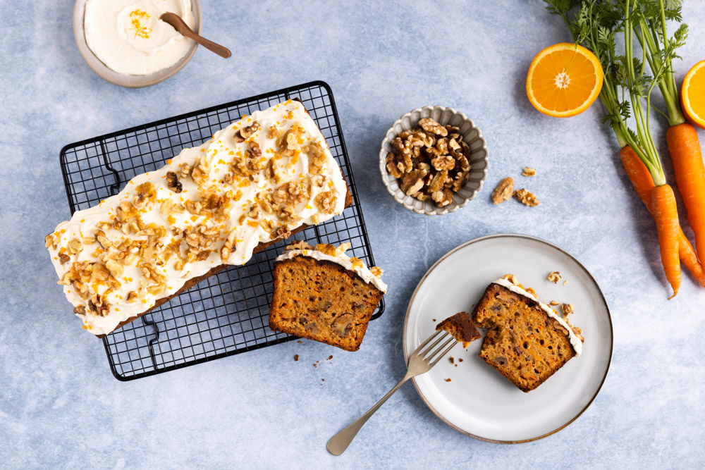Wortelcake met walnoten en sinaasappel frosting