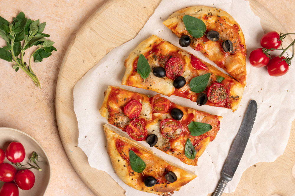 Pinsa Romana met buffelmozzarella en olijven