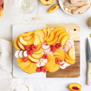 Tiramisu met geel zomerfruit en prosecco