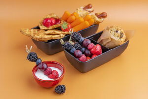 Roodftuitspies Met Yoghurtdip