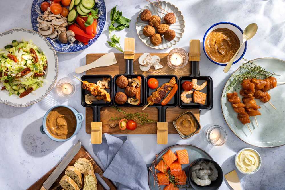 Satésaus Hot - Feestelijke gourmettafel met satésaus (4)