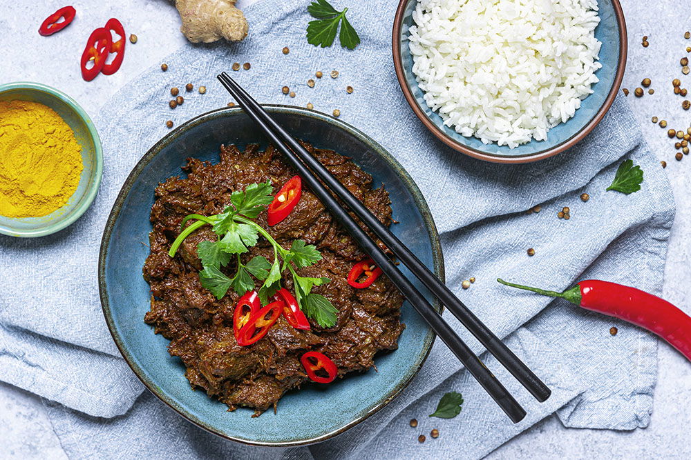 Indonesische Rengdang Daging Uit De Slowcooker