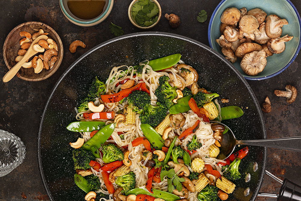 Vegetarische Wok Met Glasnoedels