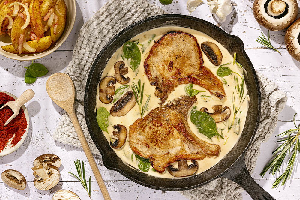 Karbonade In ChampignonRoomsaus