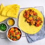 Roti met snijbonen, kippendij en aardappel