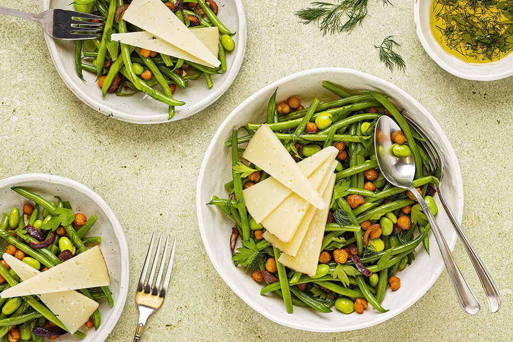 Lauwwarme bonensalade met Manchego