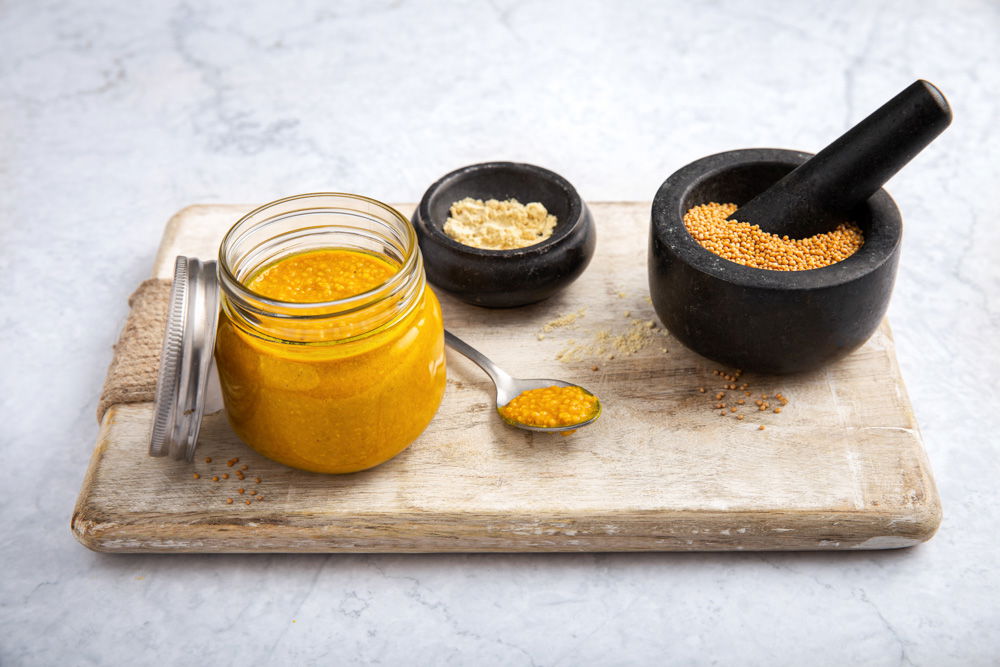 Zelfgemaakte mosterd