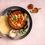 Indiase curry met papadums en raïta