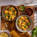 Gnocchi met een saus van ricotta, aubergine en zongedroogde tomaat