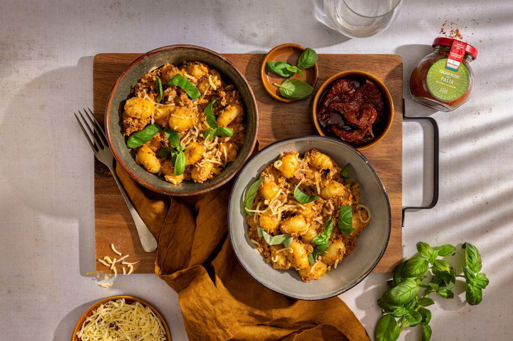 Gnocchi met een saus van ricotta, aubergine en zongedroogde tomaat