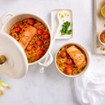 Stamppot van zoete aardappel, peterselie en bosui met zalm