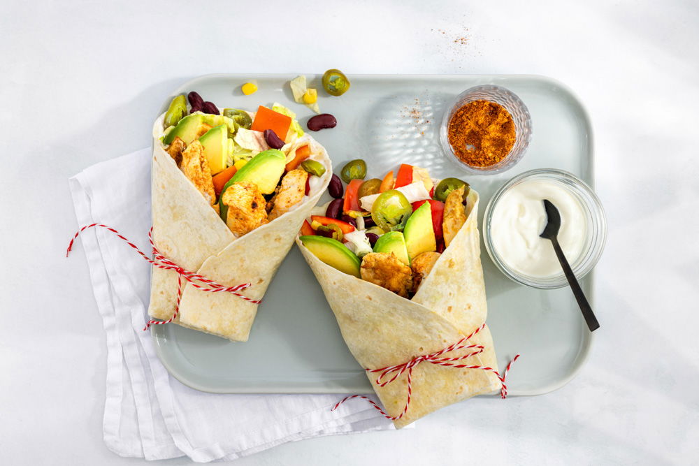 Wrap met kip, avocado en kidneybonen